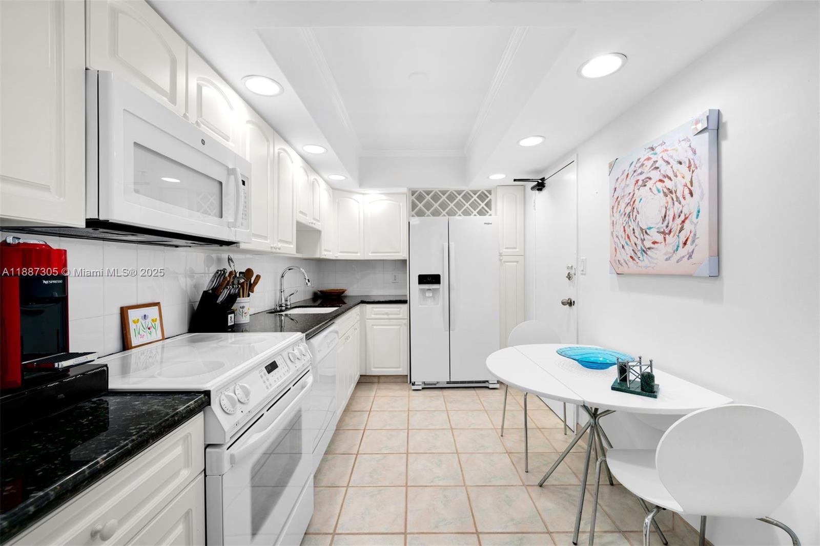 THE PLAZA OF BAL HARBOUR - Residential Lease