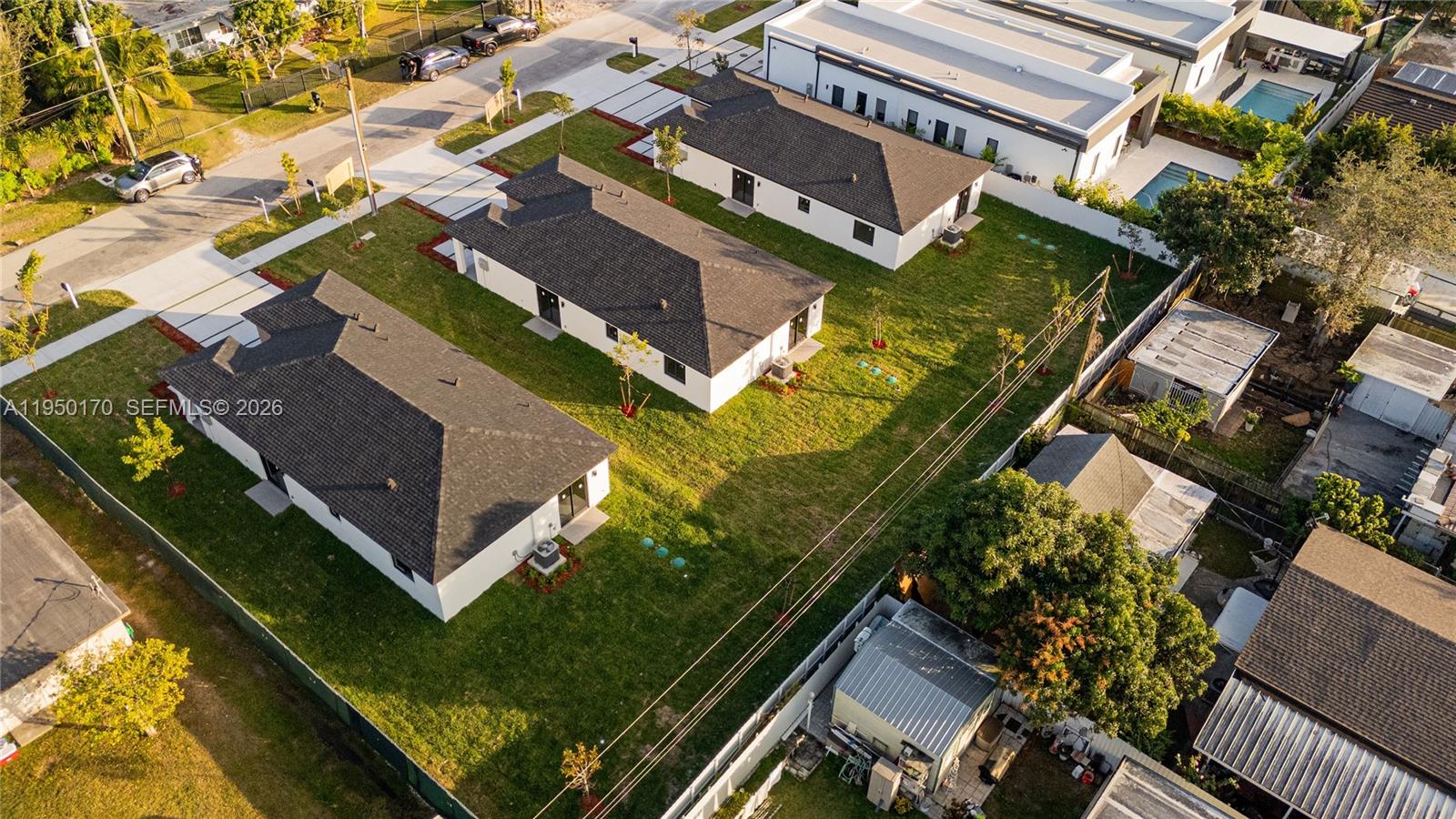 SILVER PALM PARK - Residential