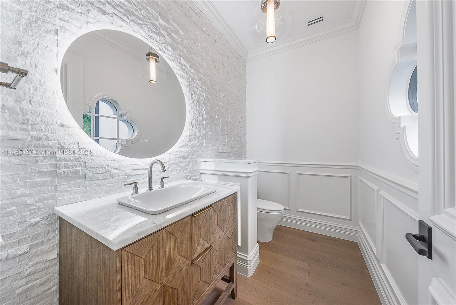 Anchorage Point - Residential