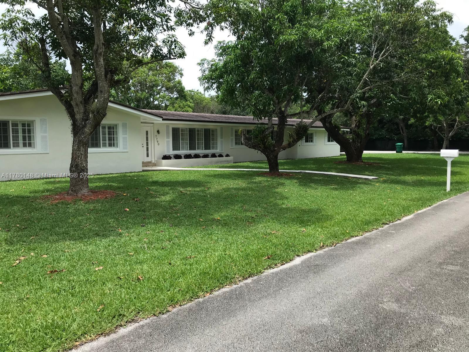 7790 Sw 127th St, Pinecrest, Miami-Dade County, Florida - 4 Bedrooms  
2 Bathrooms - 