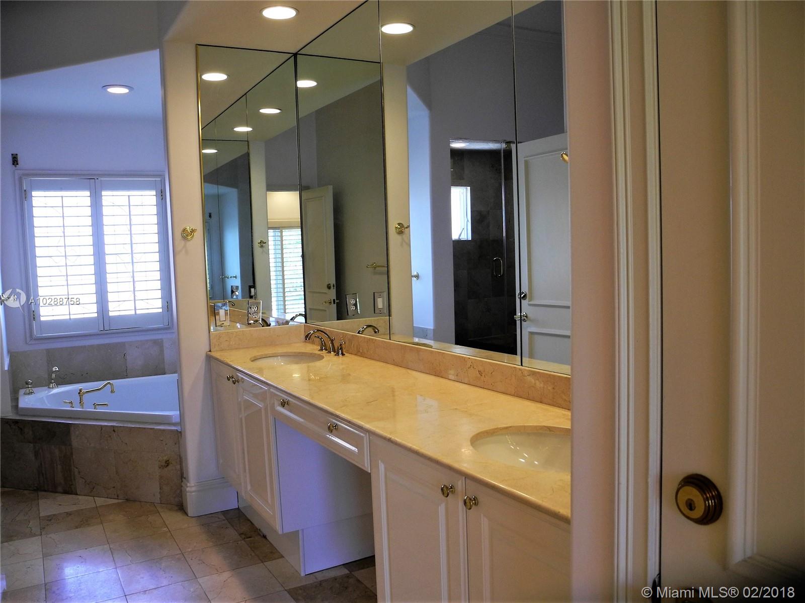 G B VILLAS - Residential