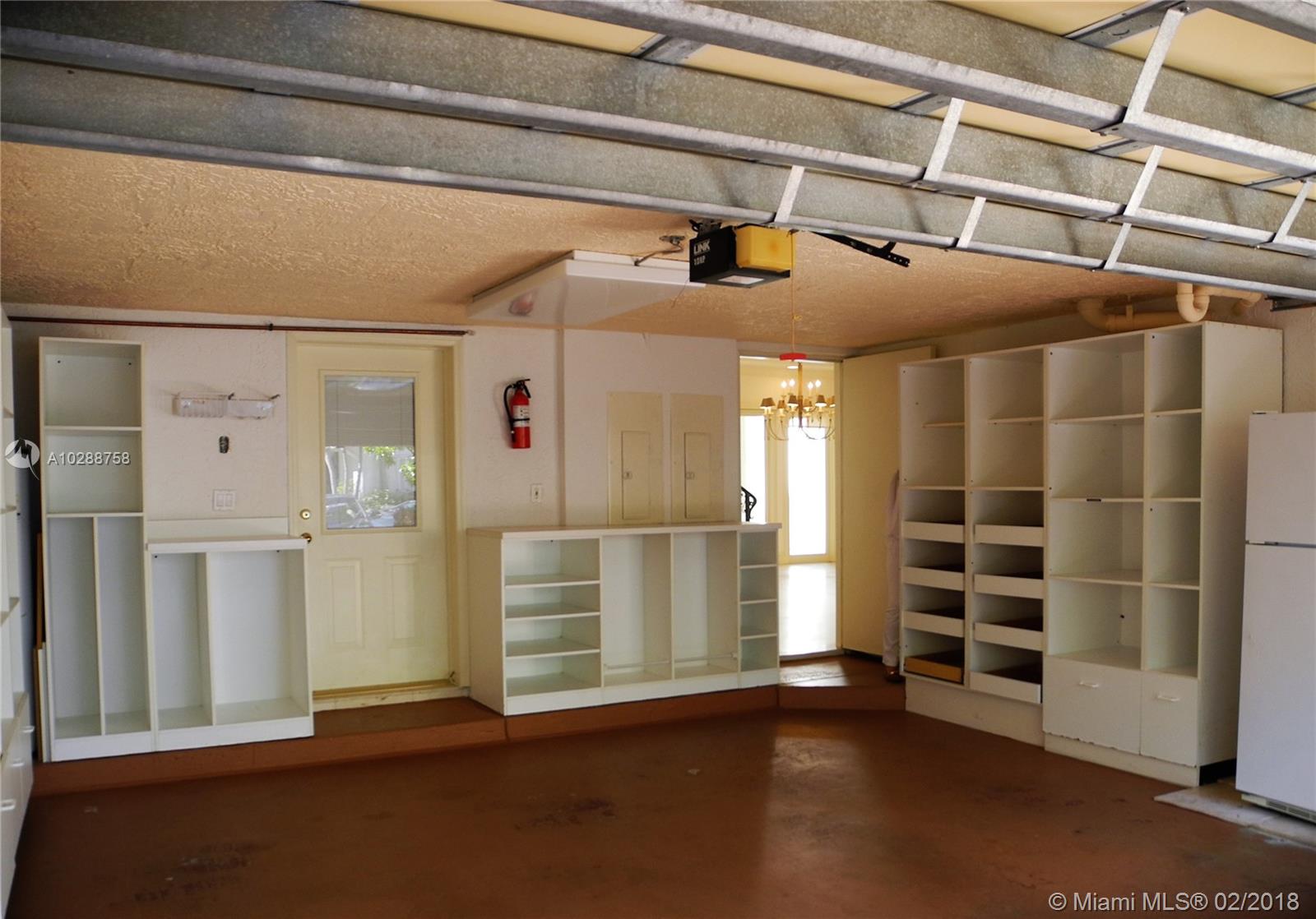 G B VILLAS - Residential