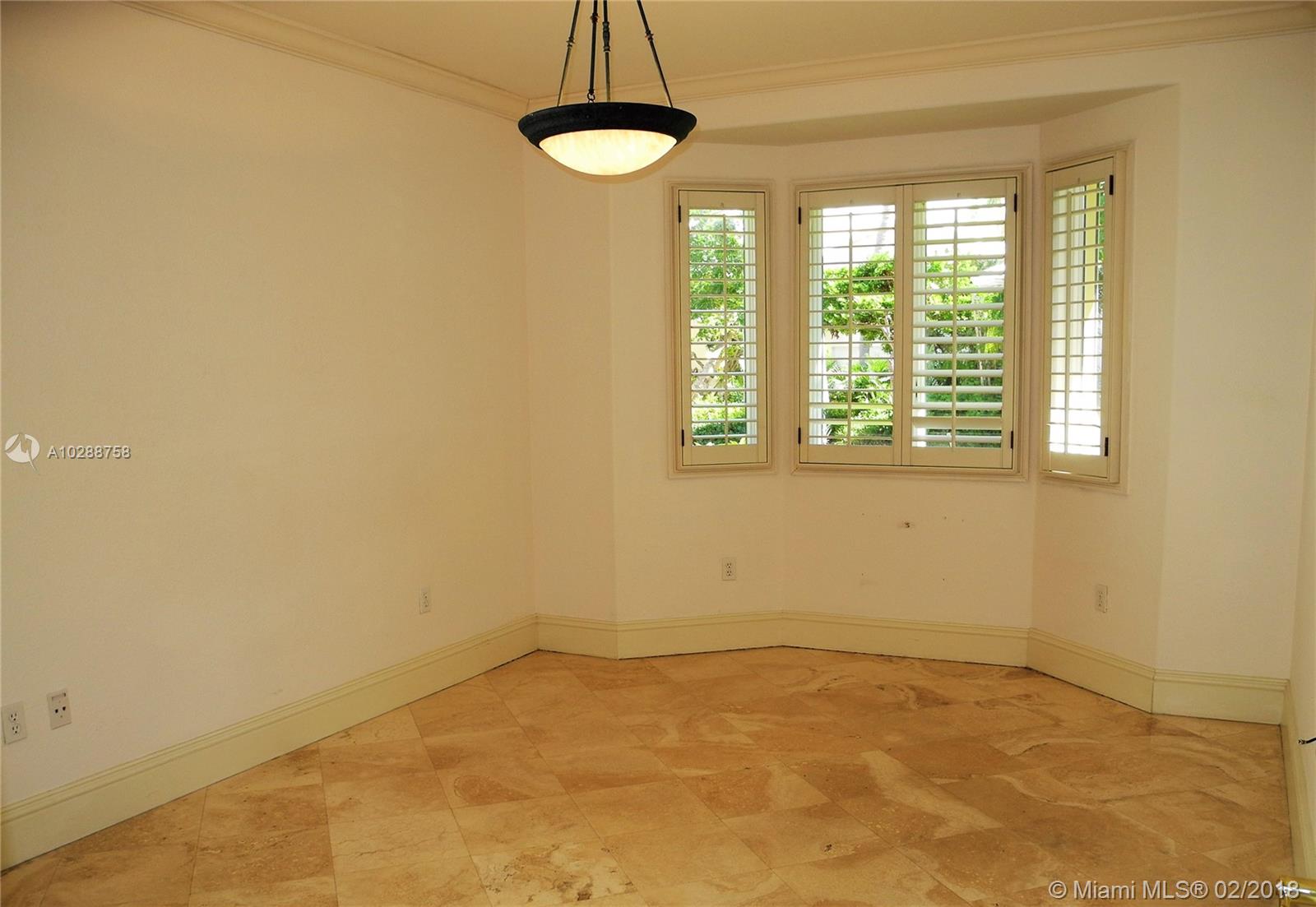 G B VILLAS - Residential