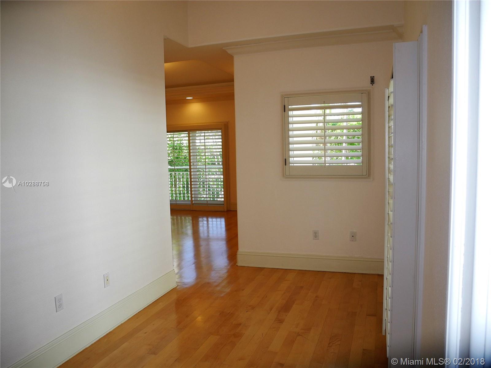 G B VILLAS - Residential