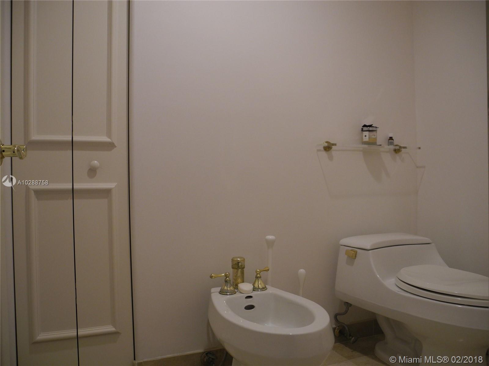 G B VILLAS - Residential