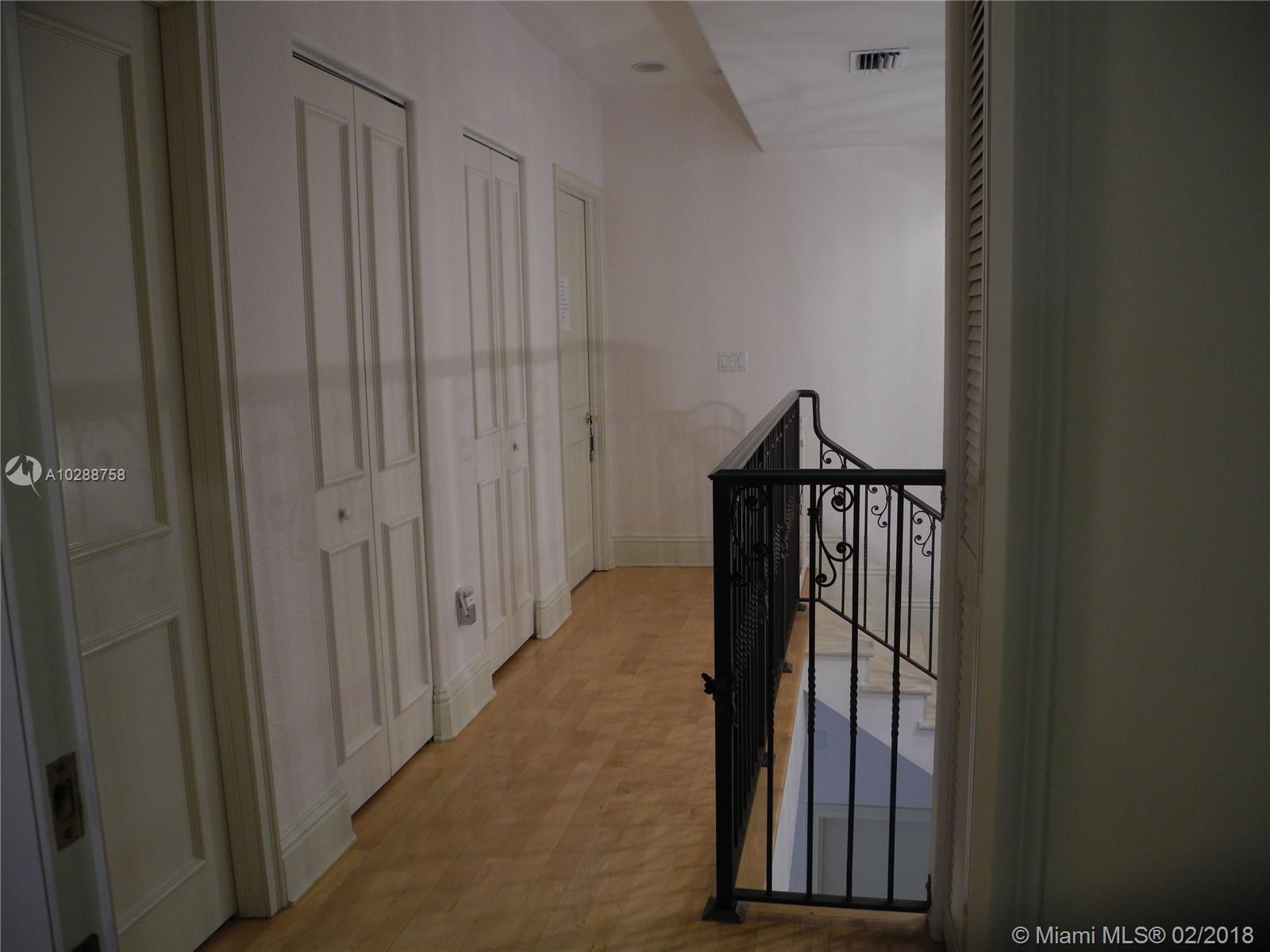 G B VILLAS - Residential