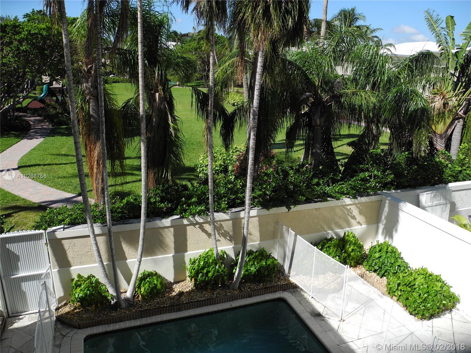 G B VILLAS - Residential