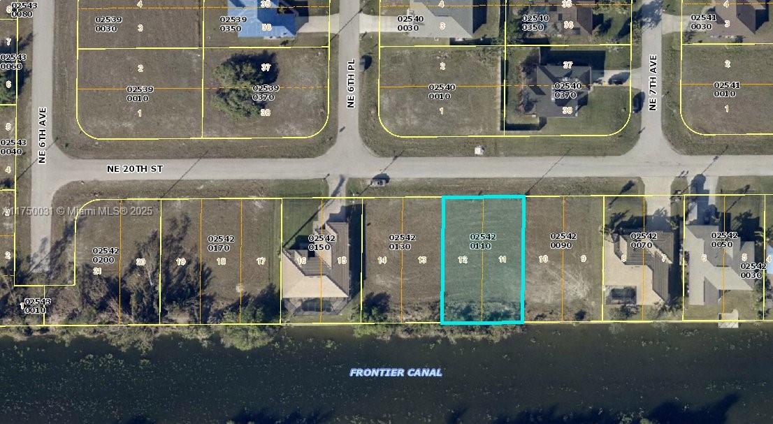 Freshwater lot on 120' wide Frontier Canal. Southern Exposure!. Great location, surrounded by new homes. Close to shopping, schools, restaurants and more. Fish from your backyard or take your canoe or kayak and enjoy a quiet trip from your backyard canal. Build your dream home and enjoy all the amenities Cape Coral has to offer. Start living the Florida lifestyle! BUY NOW to build now or invest now for your future SWFL dream home in Cape Coral, one of the fastest growing areas of the West Coast of Florida, where new construction is booming