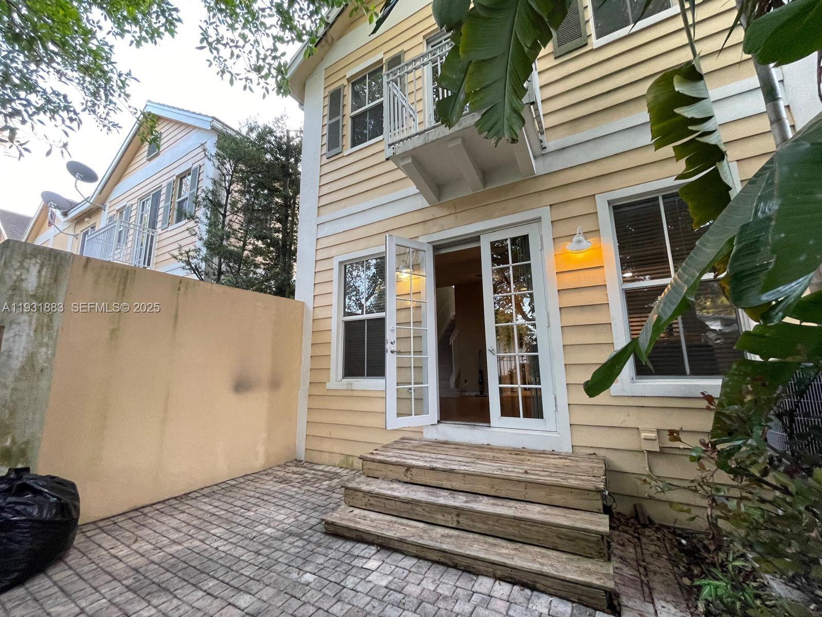 RIVERSIDE NO 2 - Residential