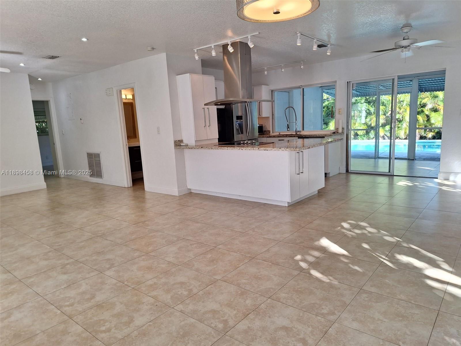 CHERRY HOLLOW 2ND SEC - Residential Lease