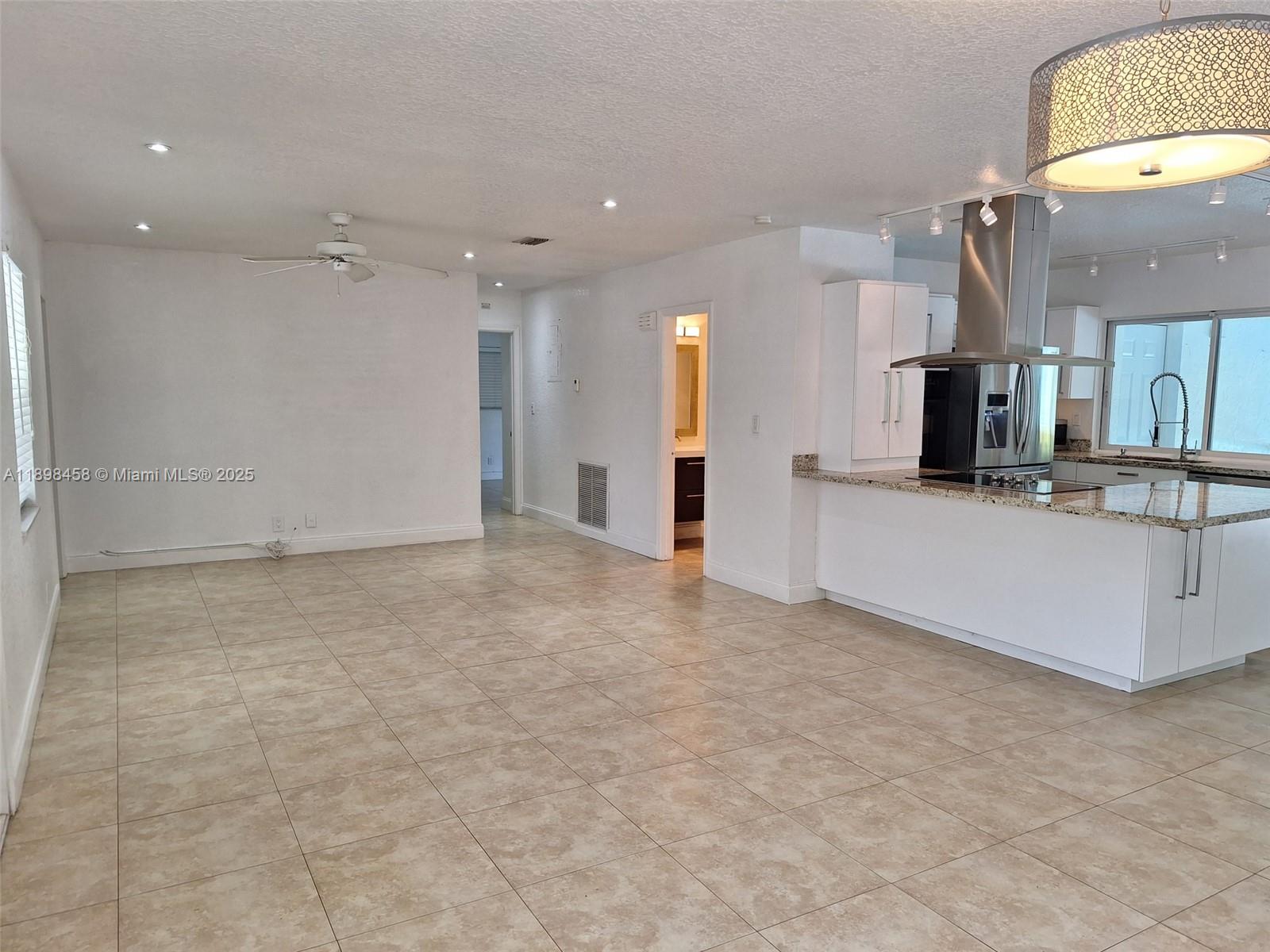 CHERRY HOLLOW 2ND SEC - Residential Lease