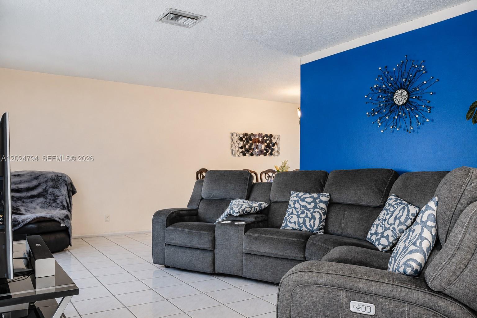 ROYAL PALM POINTE - Residential