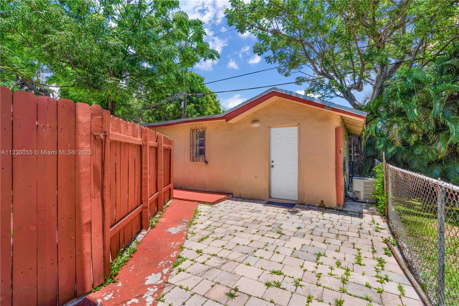 BRYANDALE - Residential Lease