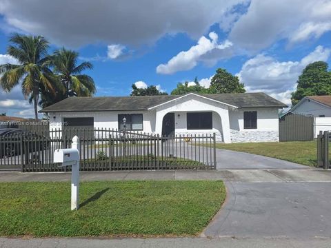 13437 SW 44th Ln Miami FL 33175