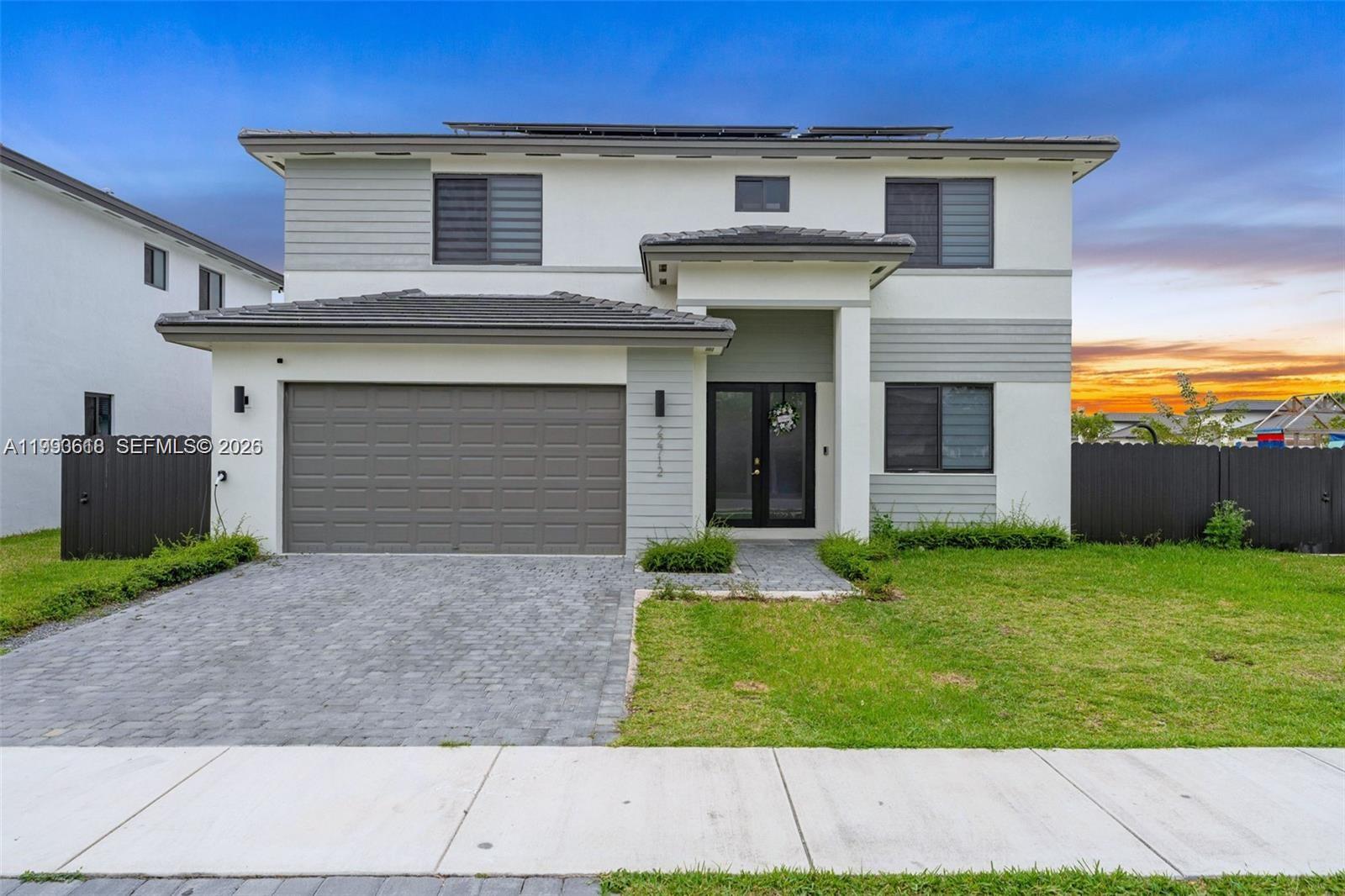 VENTURE HOMES - Residential