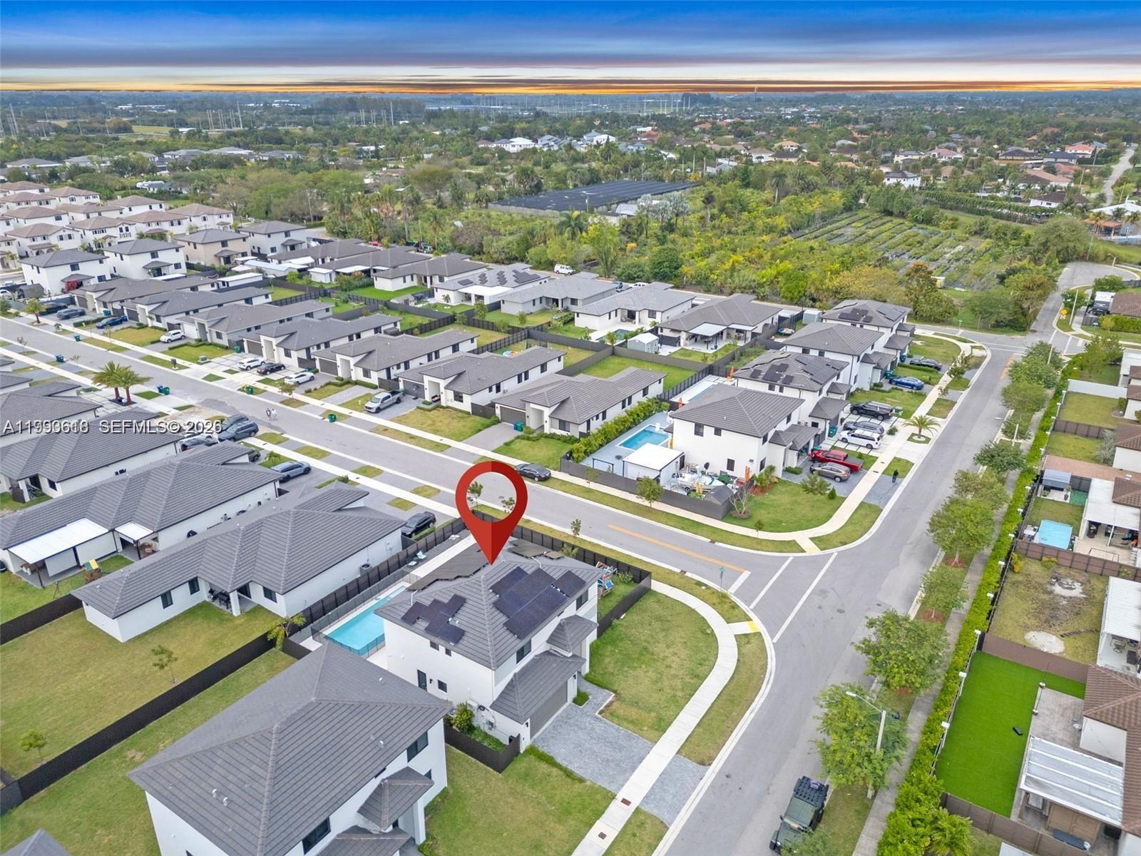 VENTURE HOMES - Residential