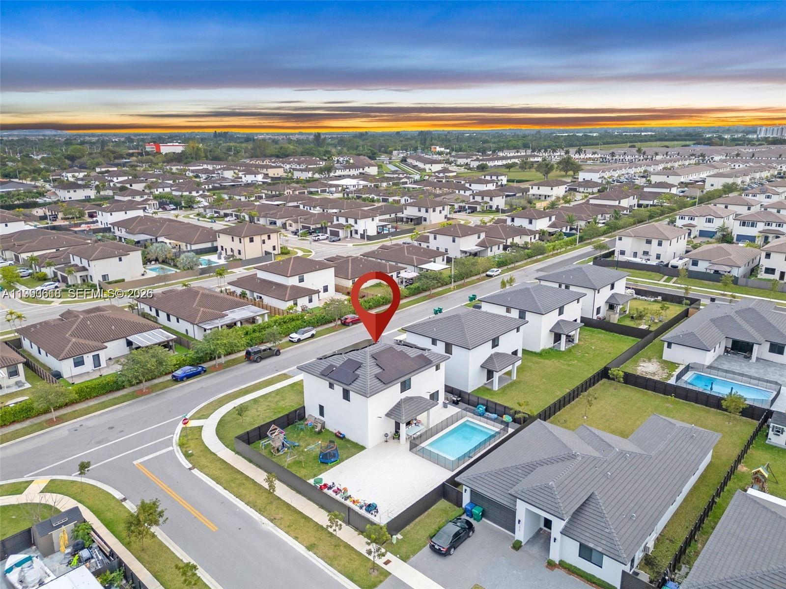 VENTURE HOMES - Residential