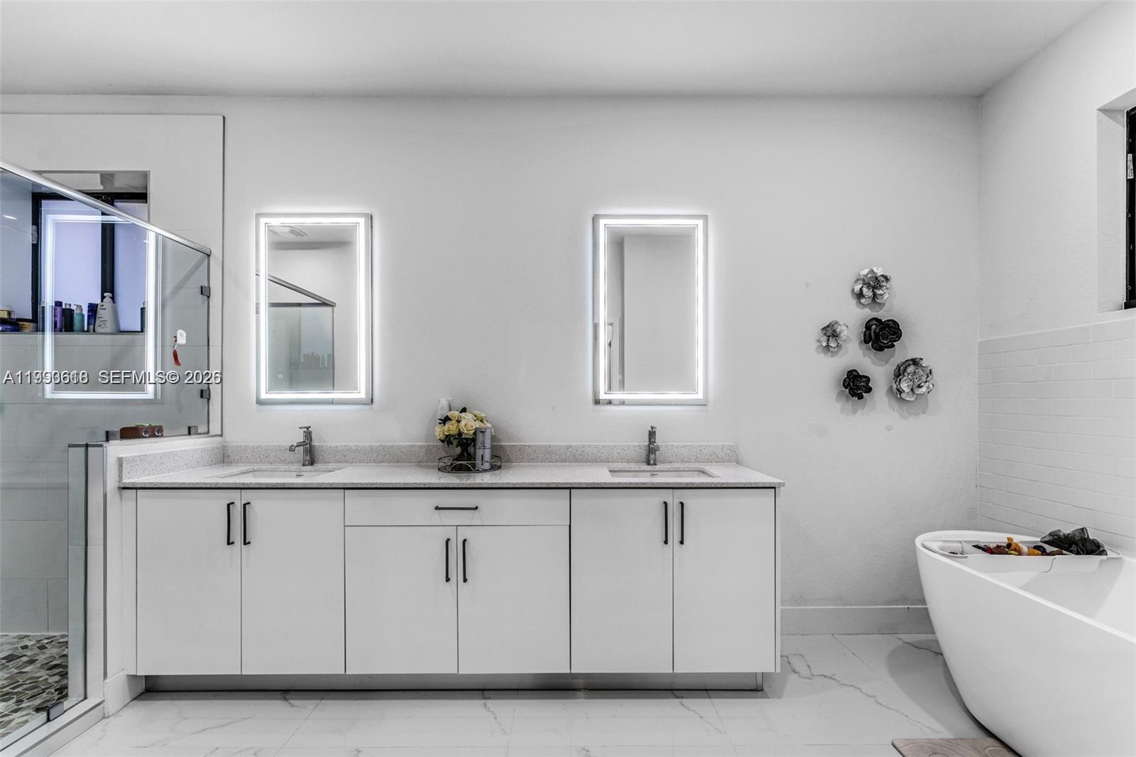 VENTURE HOMES - Residential