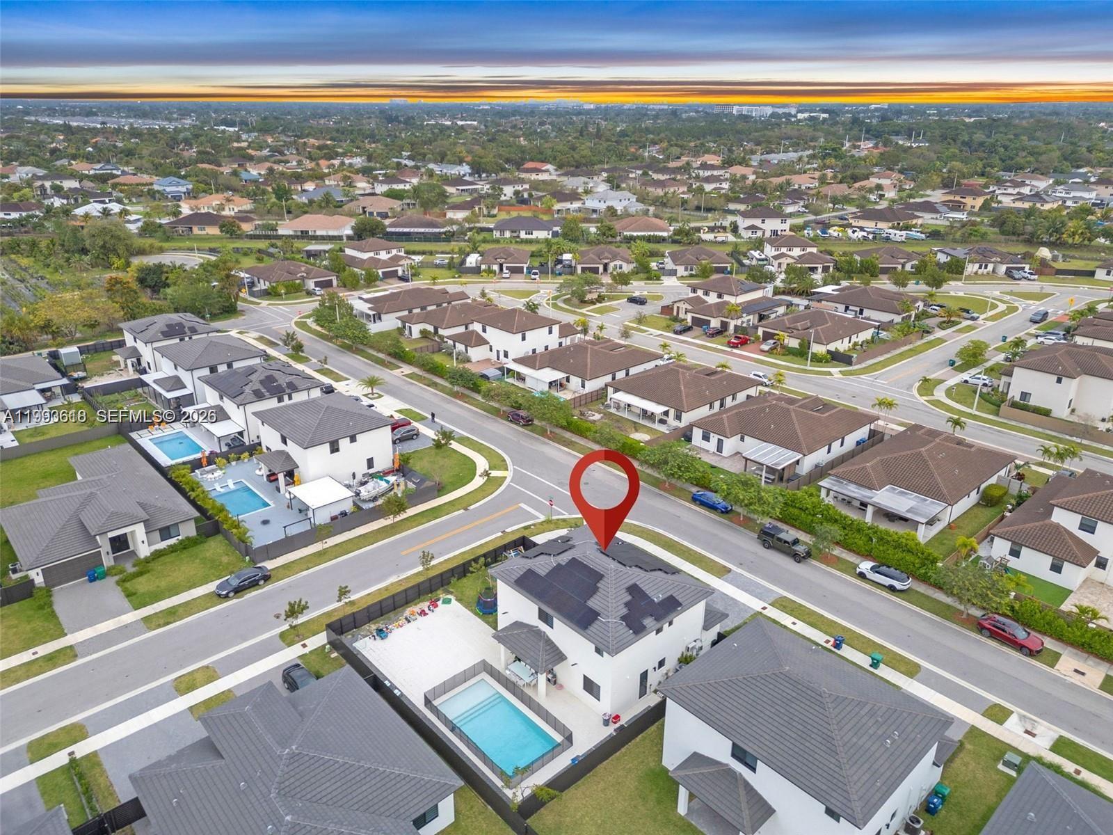 VENTURE HOMES - Residential