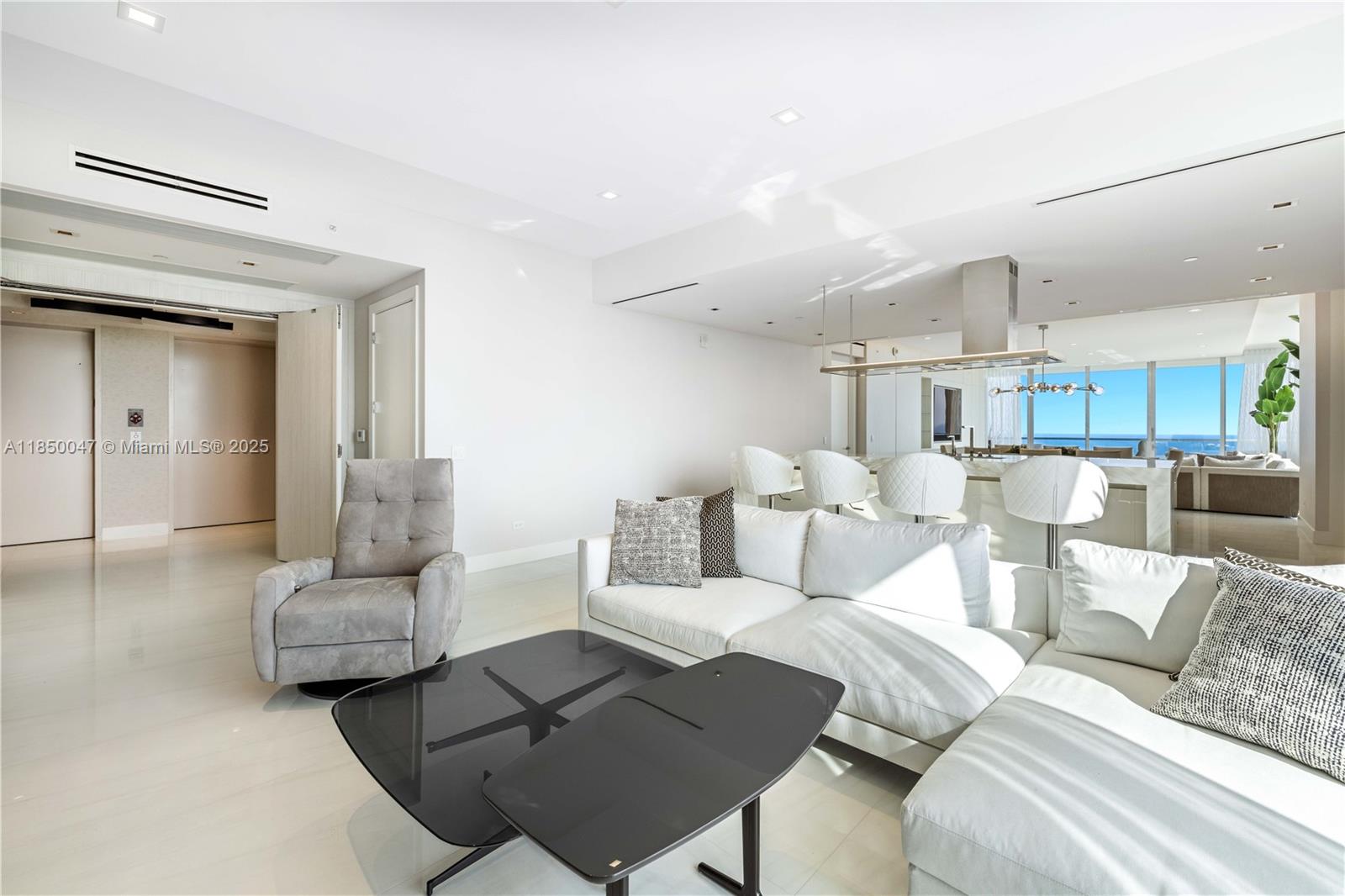 NORTH BISCAYNE BEACH AMEN - Residential