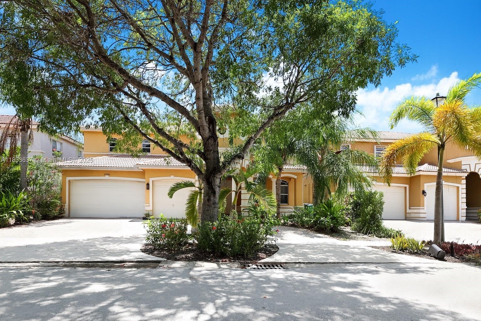 20745 SW 89th Ave, Cutler Bay, FL, 33189/$879,000 1 20745 SW 89th Ave