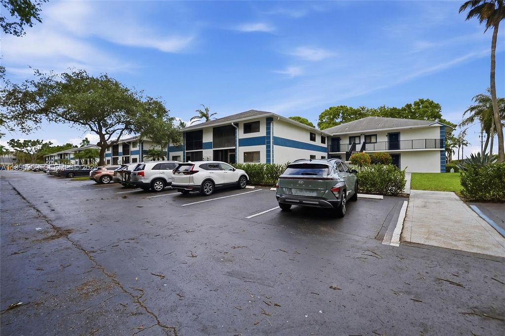 Photo of 15342 Lakes Of Delray Blvd #94, Delray Beach, FL 33484 (MLS # A11990369)