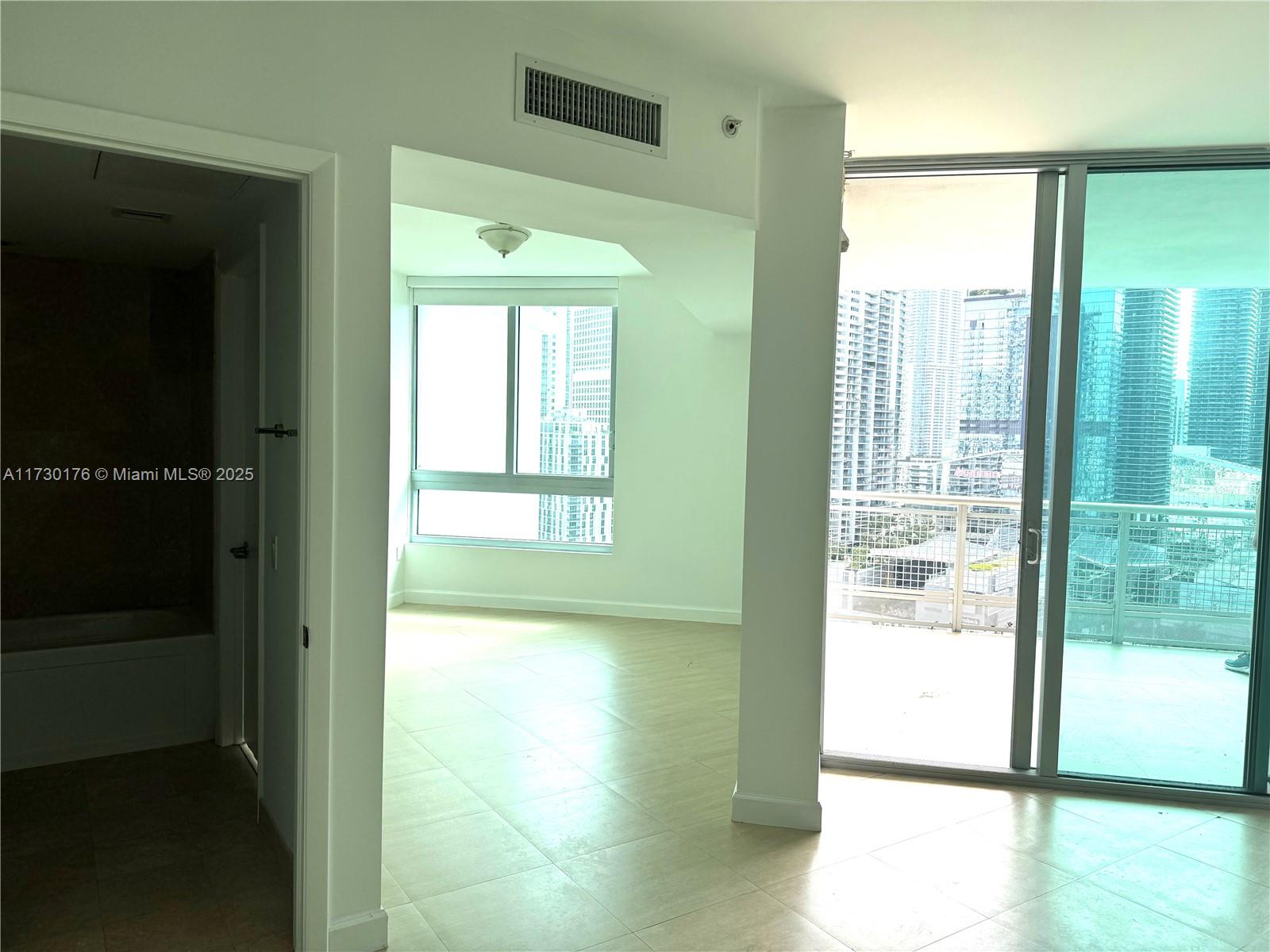 Property for Sale at 350 S Miami Ave 2710, Miami, Broward County, Florida - Bedrooms: 1 
Bathrooms: 1  - $405,000