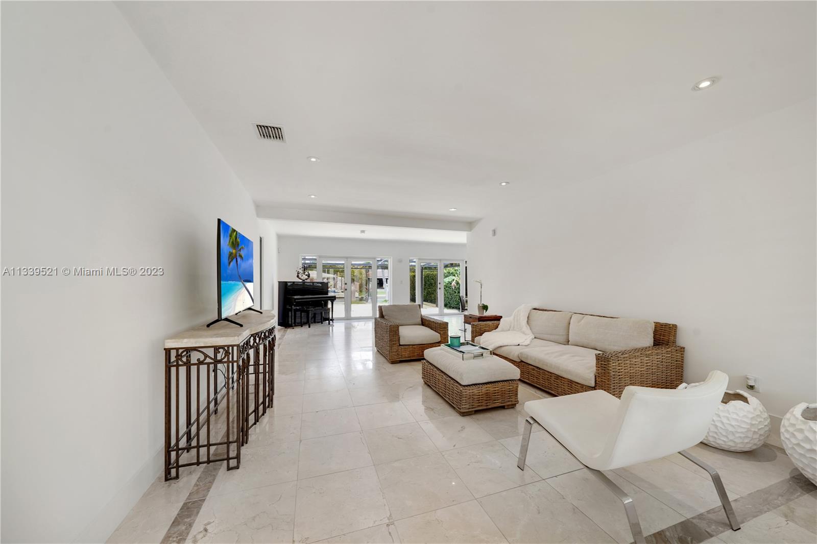 BISCAYNE POINT - Residential