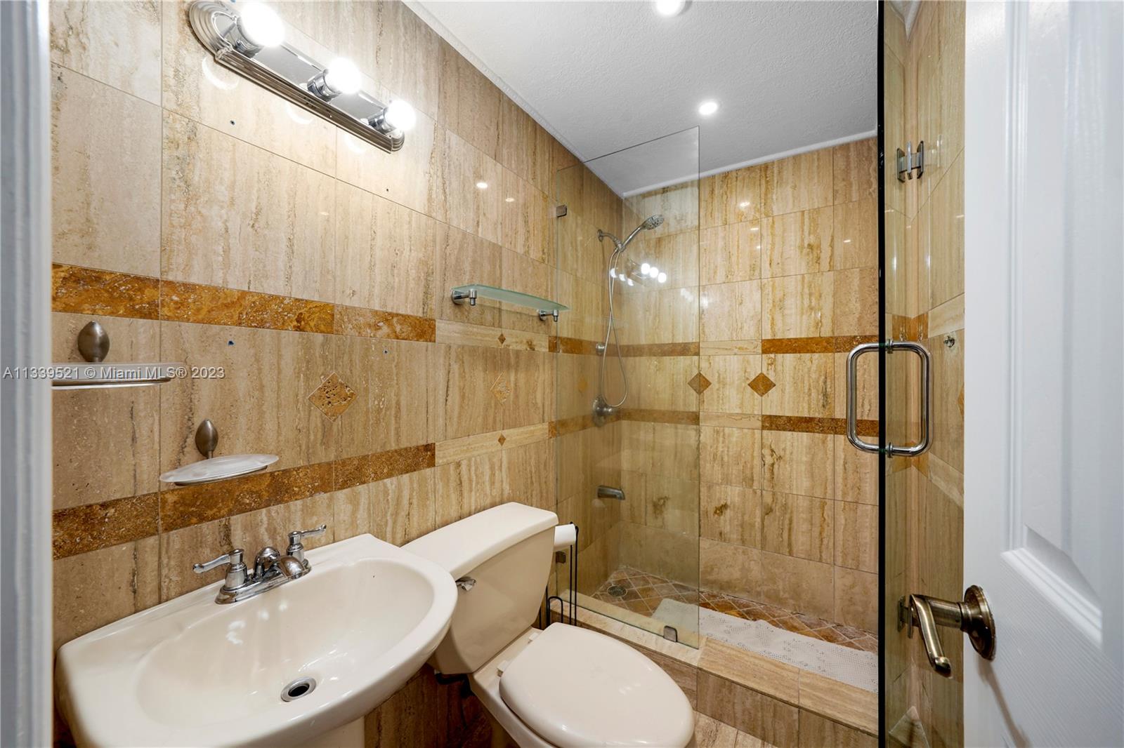 BISCAYNE POINT - Residential