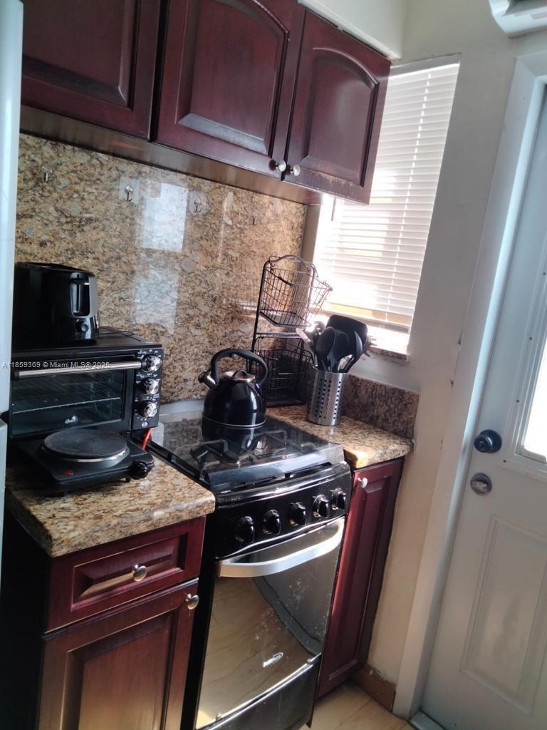 RIVERVIEW VILLAS CONDO - Residential Lease