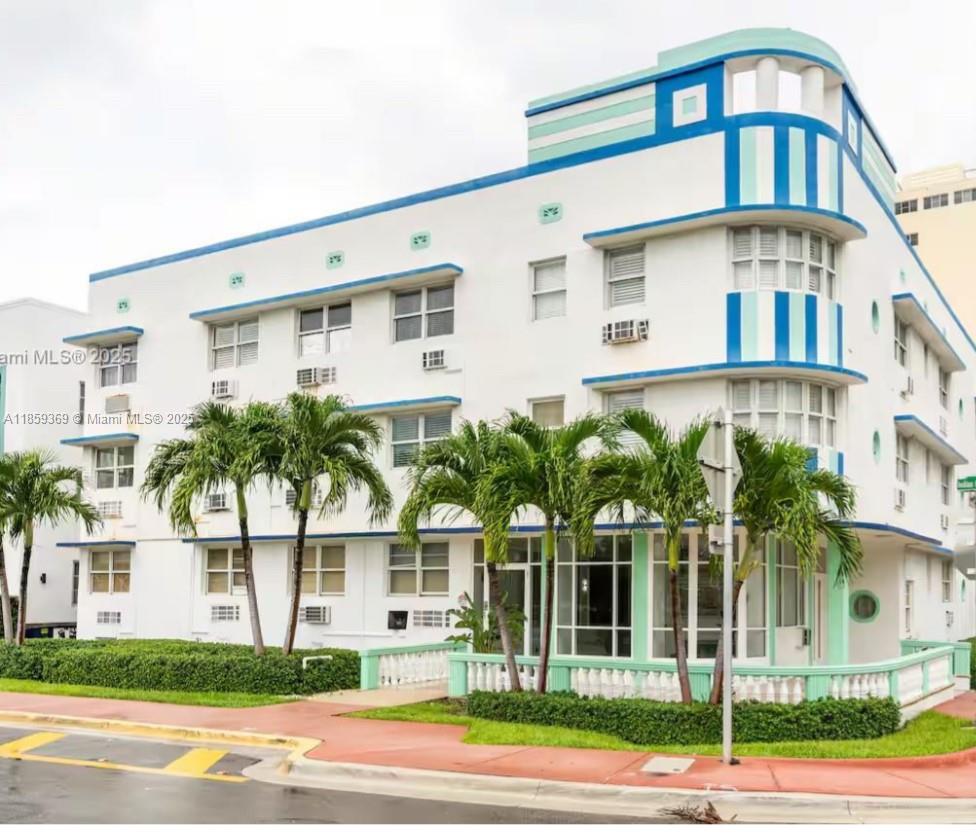 Fully furnished rental in Miami Beach. just one block from the beach, This is a studio, including a queen sized bed, cozy couch, refrigerator, microwave, electric range. one full bathroom. Available August 18th, pets allowed maximum 20 pounds.. Price is $1,450 including water.