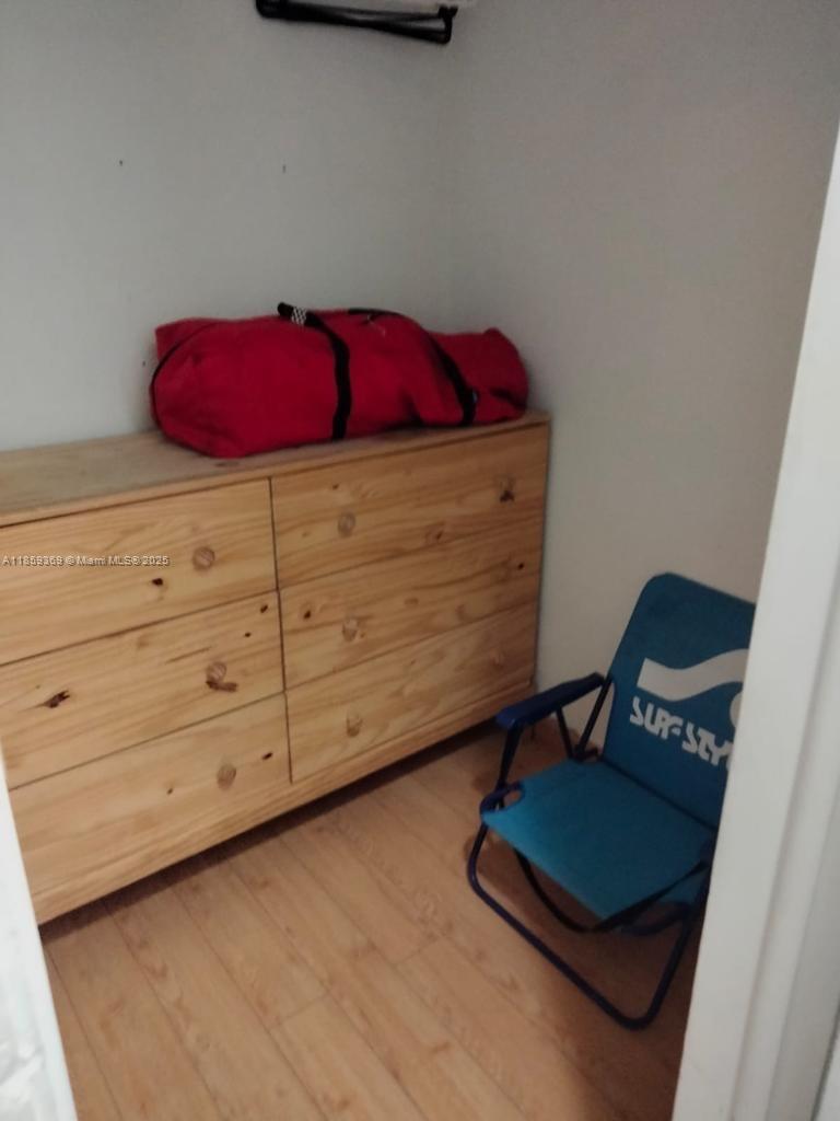 RIVERVIEW VILLAS CONDO - Residential Lease