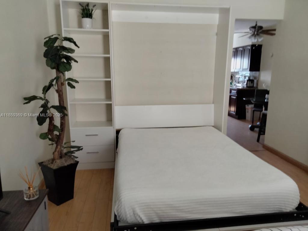 RIVERVIEW VILLAS CONDO - Residential Lease