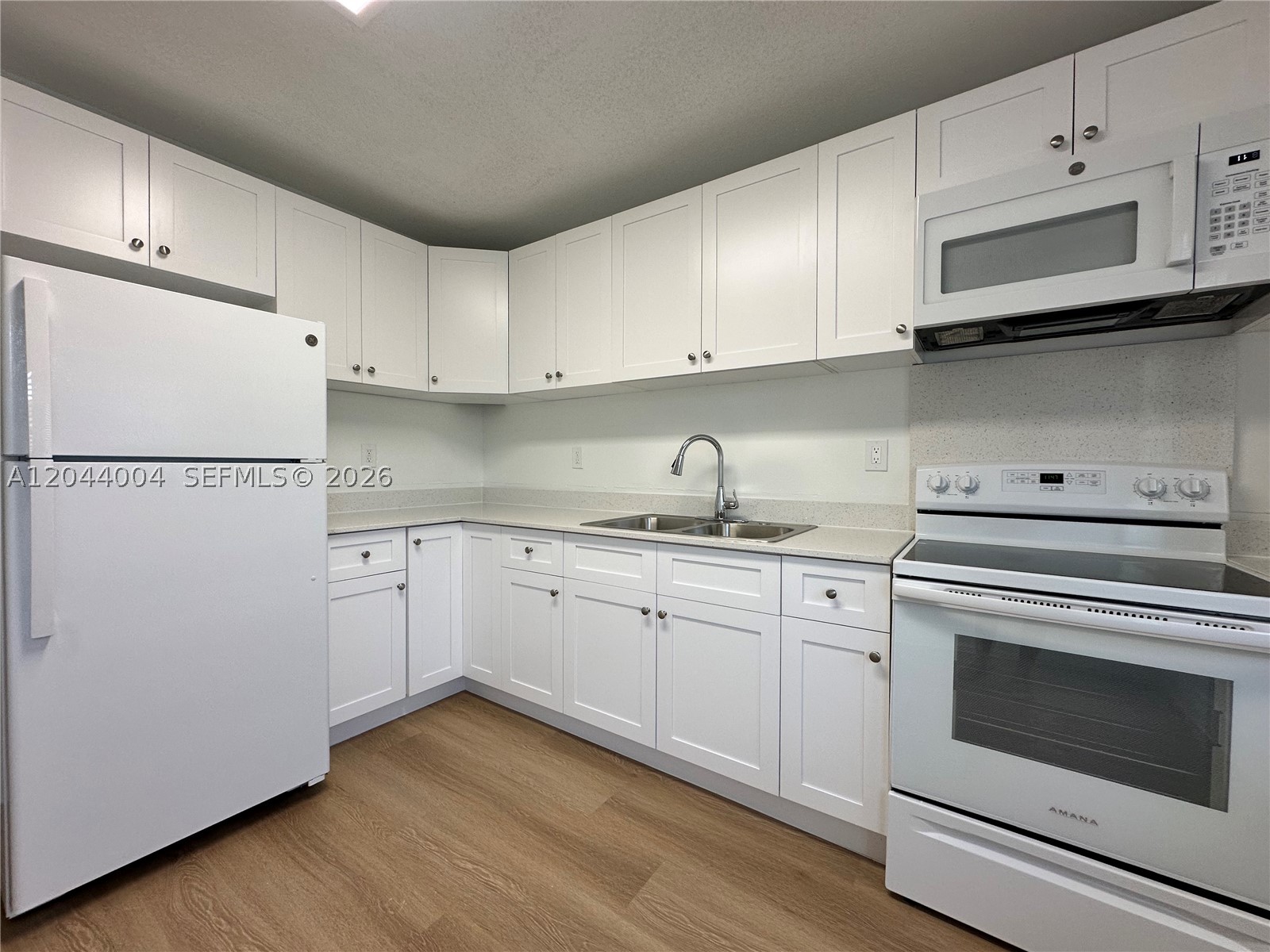 3700 NE 22nd Ave 4