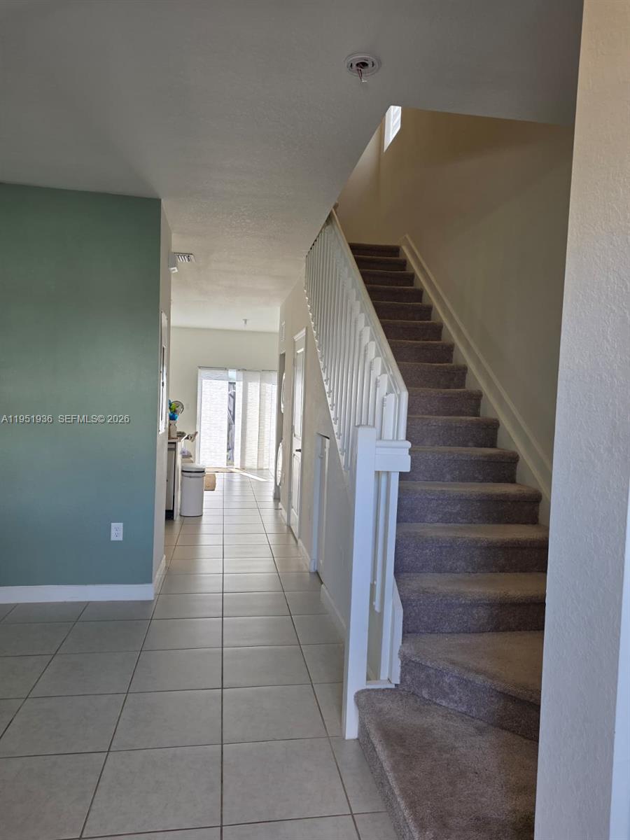 CEDAR POINTE - Residential