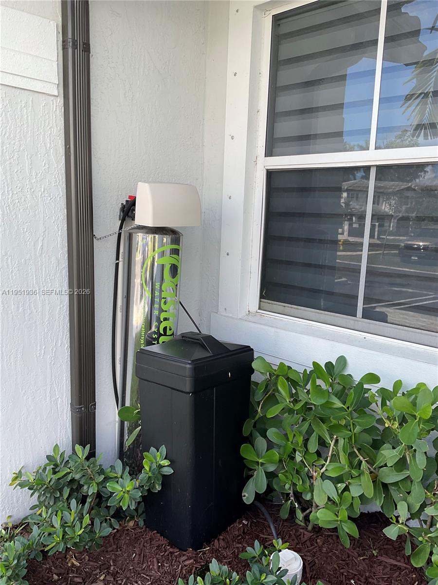 CEDAR POINTE - Residential