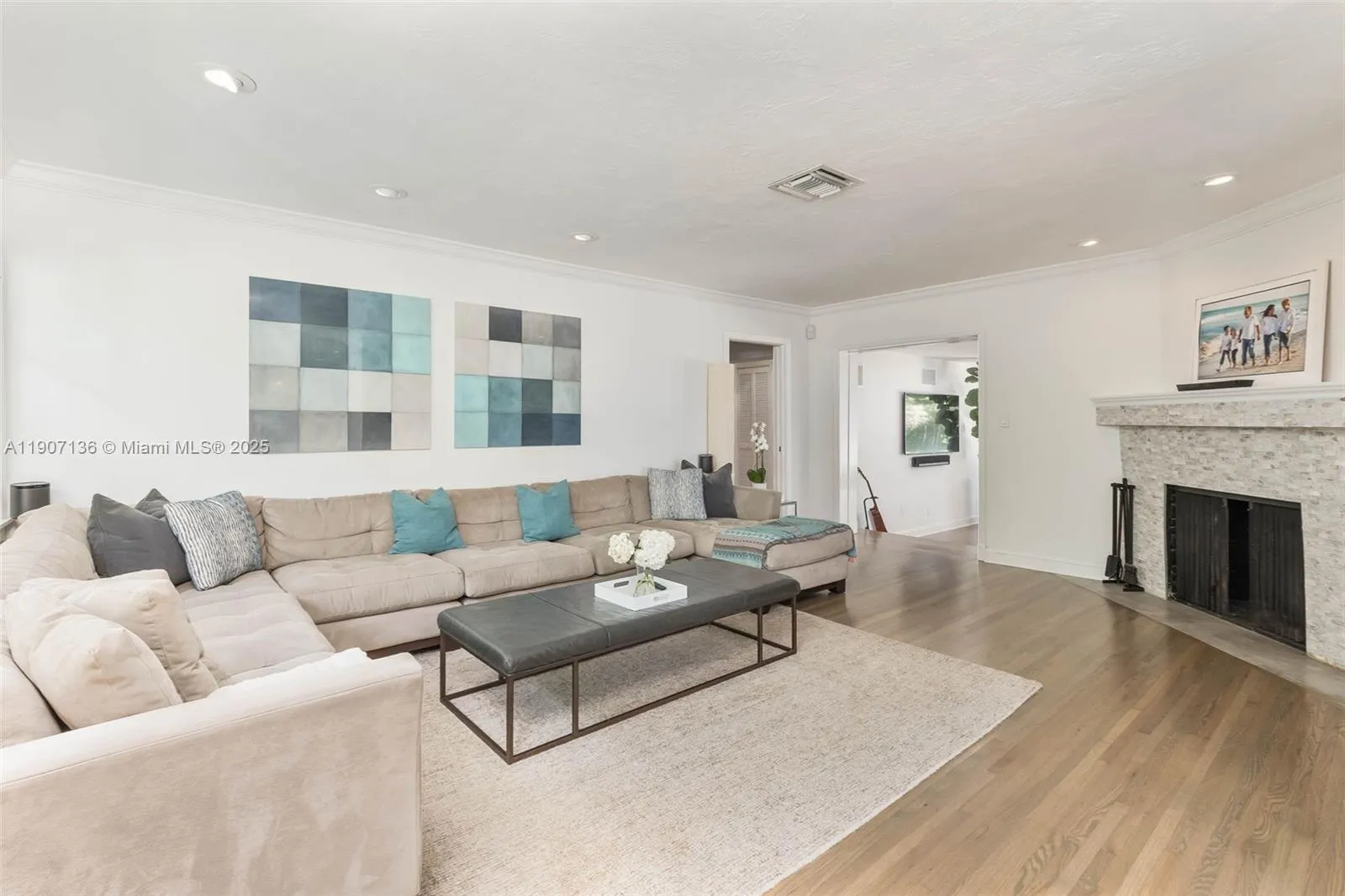 Pinecrest, Florida 33156, United States, 4 Bedrooms Bedrooms, ,3 BathroomsBathrooms,Residential,Active,237804