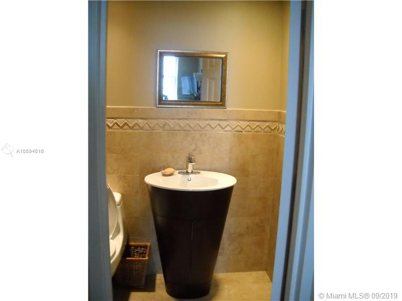 TIDES ON HOLLYWOOD BEACH - Residential Lease