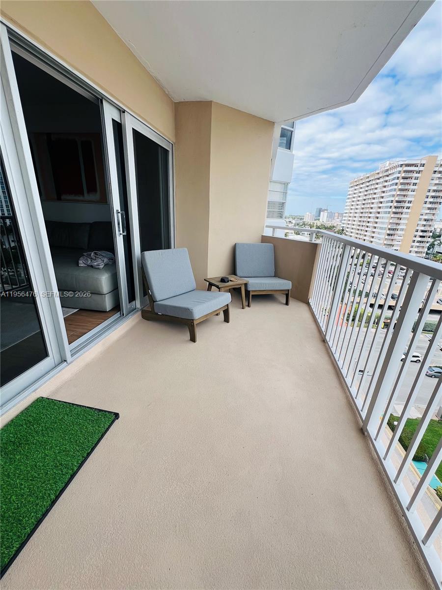 HEMISPHERES CONDO - Residential