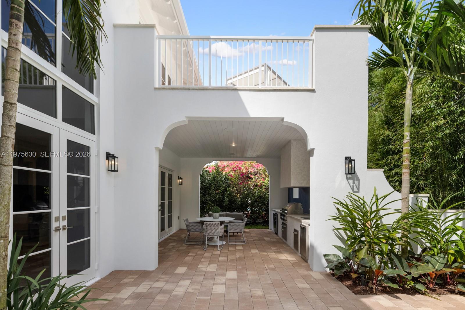 CORAL GROVES - Residential