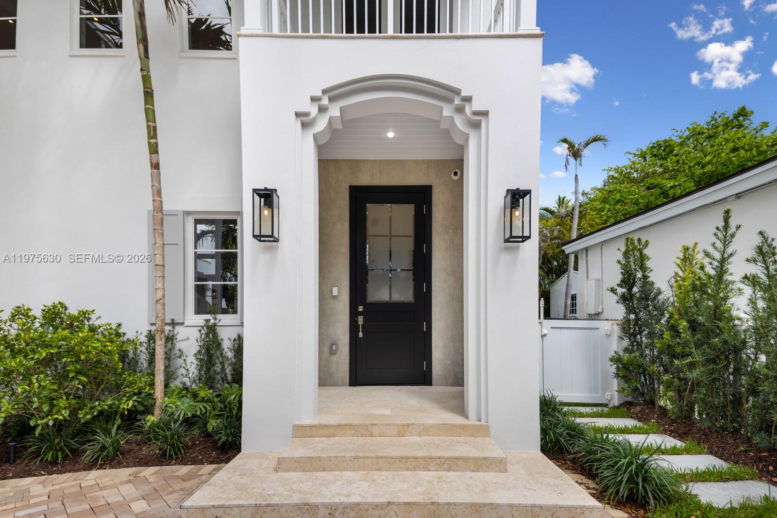 CORAL GROVES - Residential
