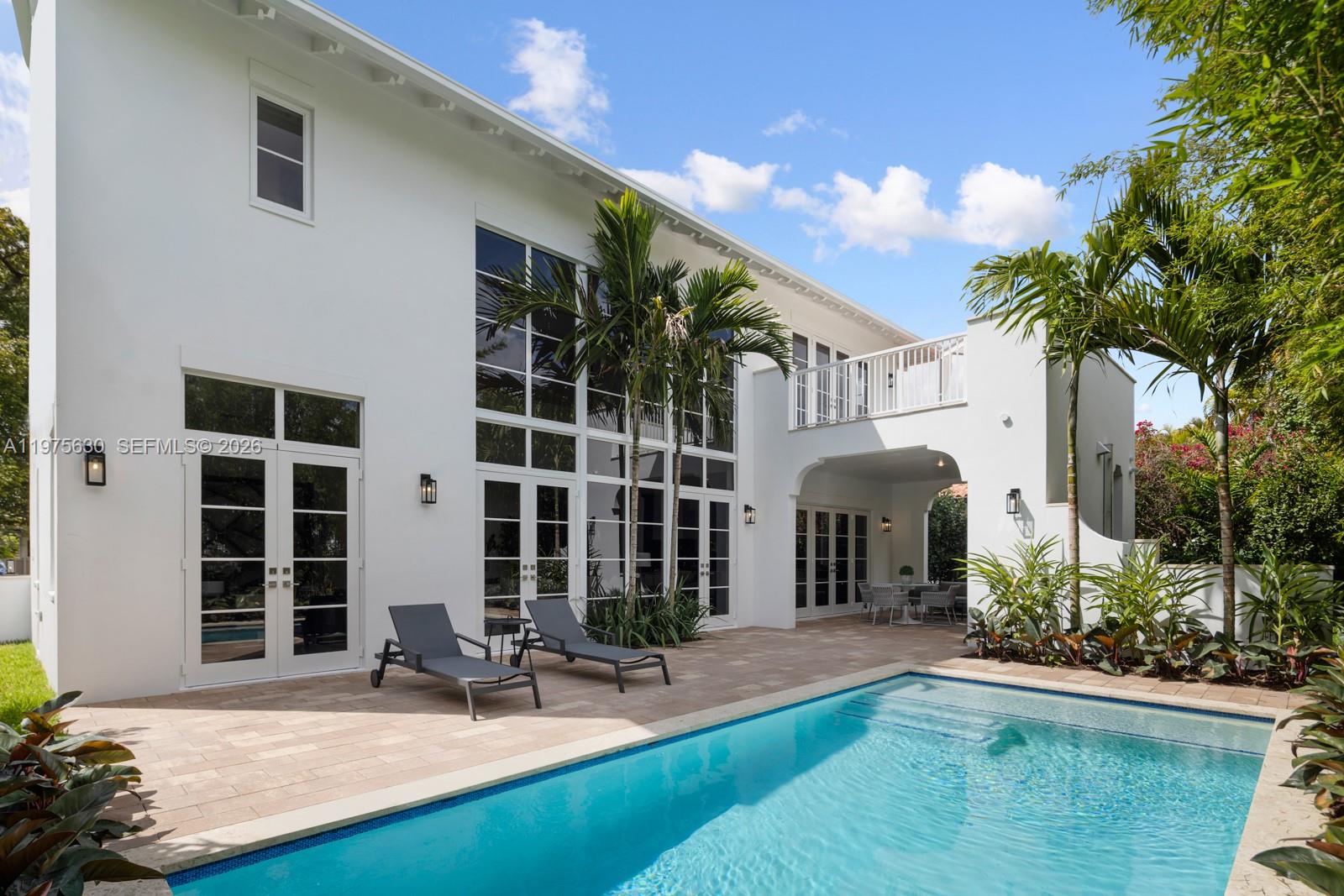 CORAL GROVES - Residential