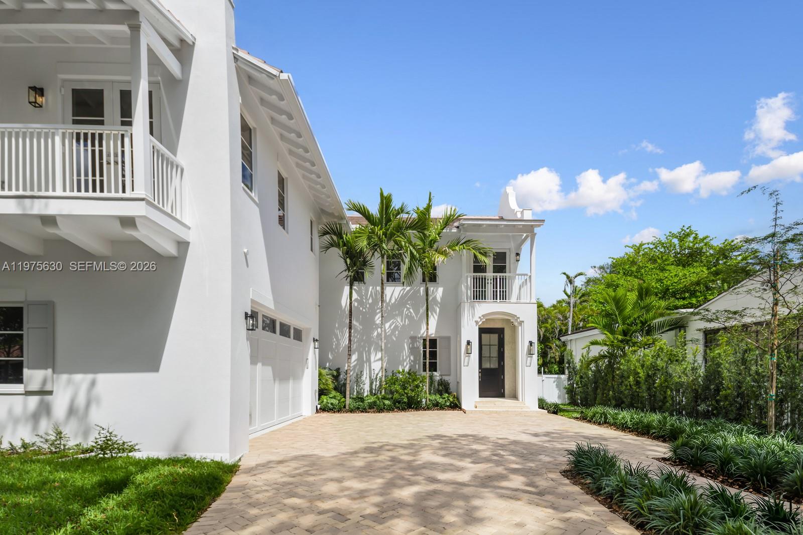 CORAL GROVES - Residential