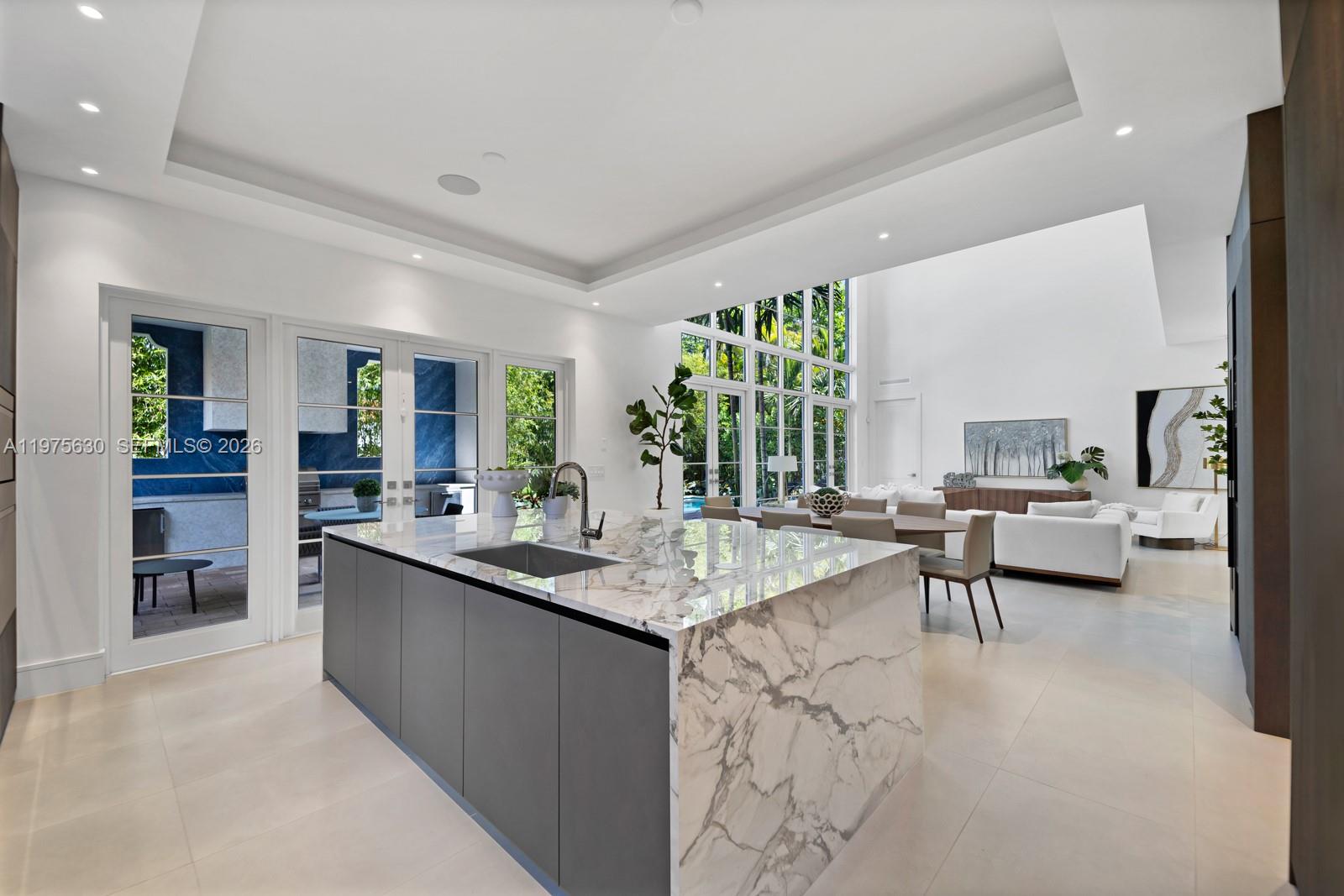 CORAL GROVES - Residential