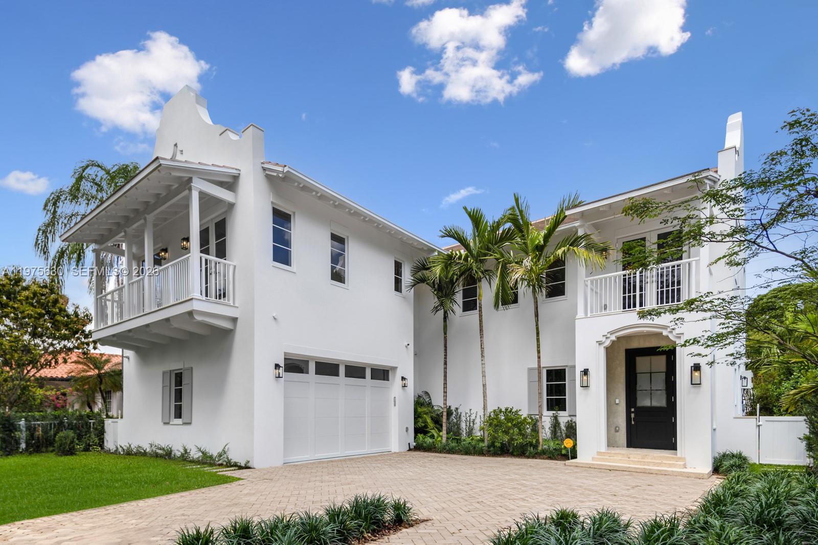 CORAL GROVES - Residential