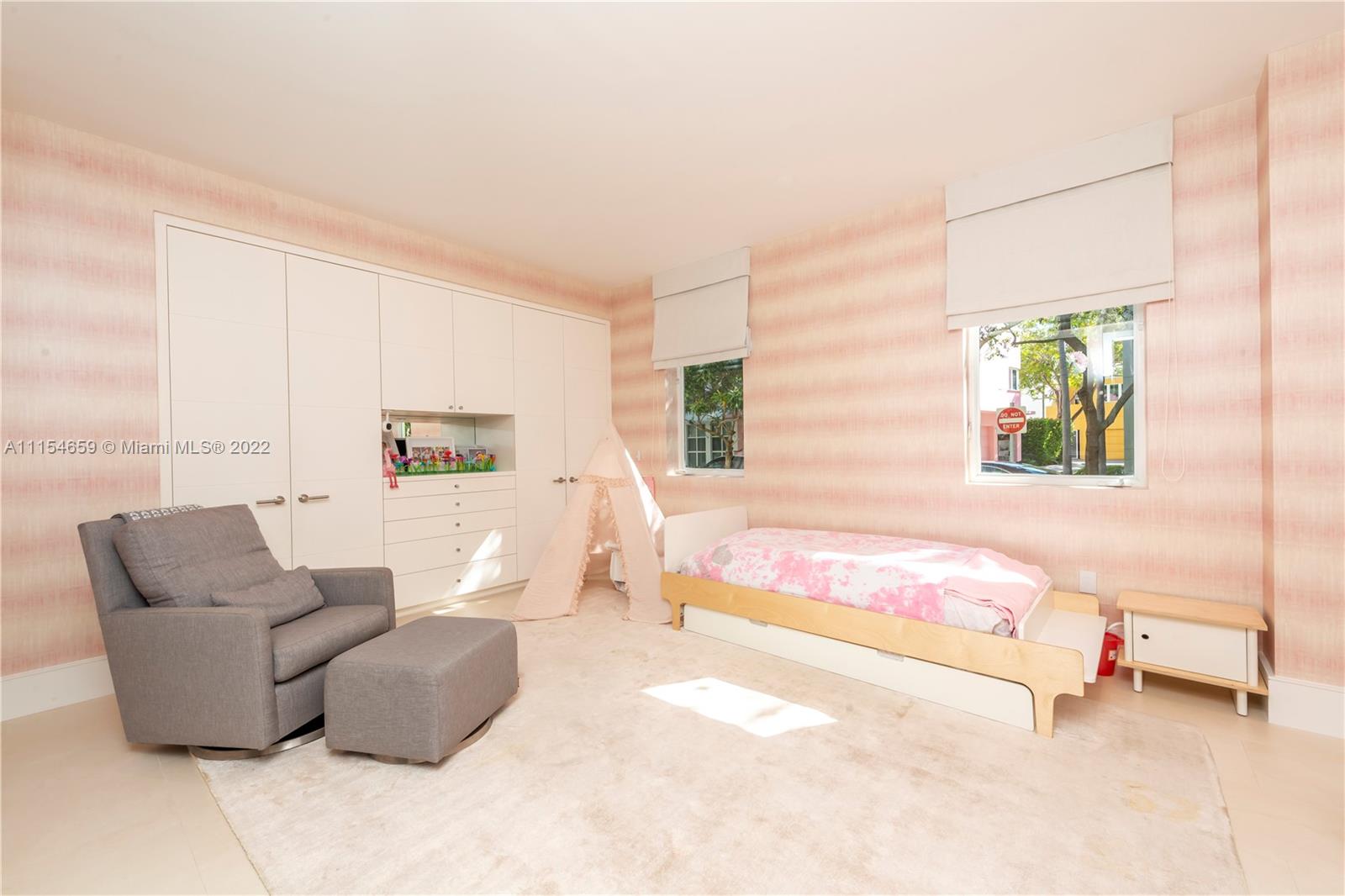 AQUA AT ALLISON ISLAND - Residential