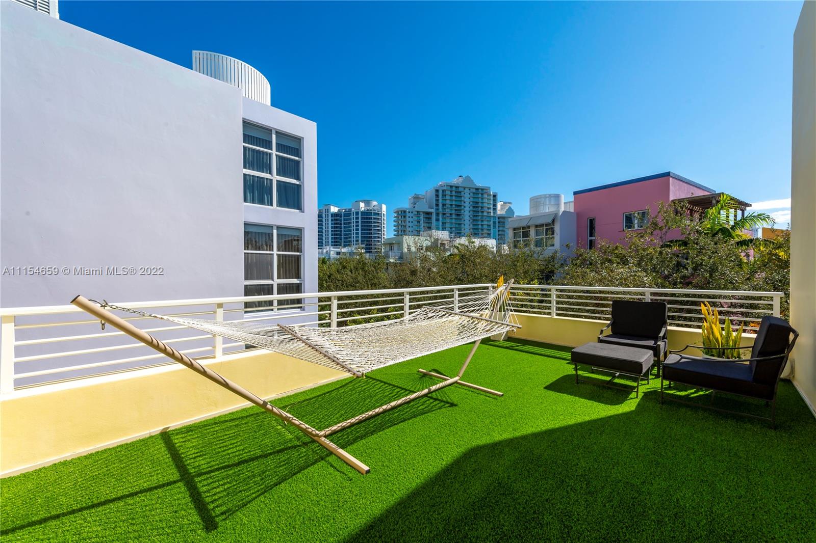 AQUA AT ALLISON ISLAND - Residential