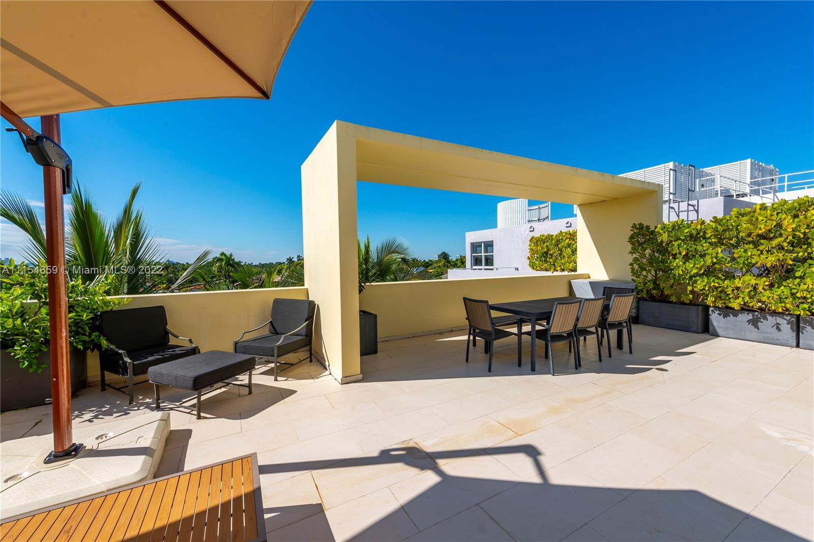 AQUA AT ALLISON ISLAND - Residential