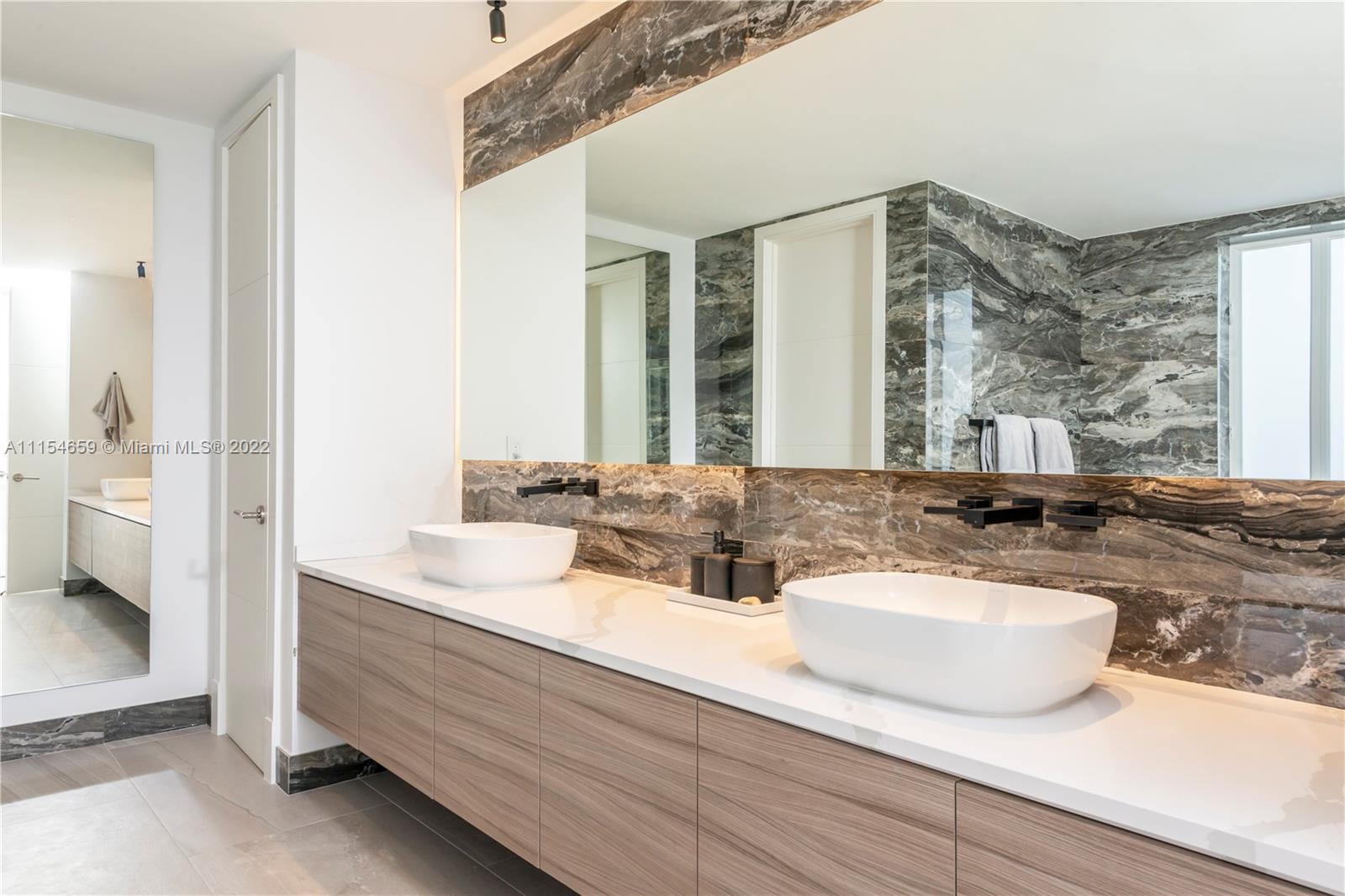 AQUA AT ALLISON ISLAND - Residential