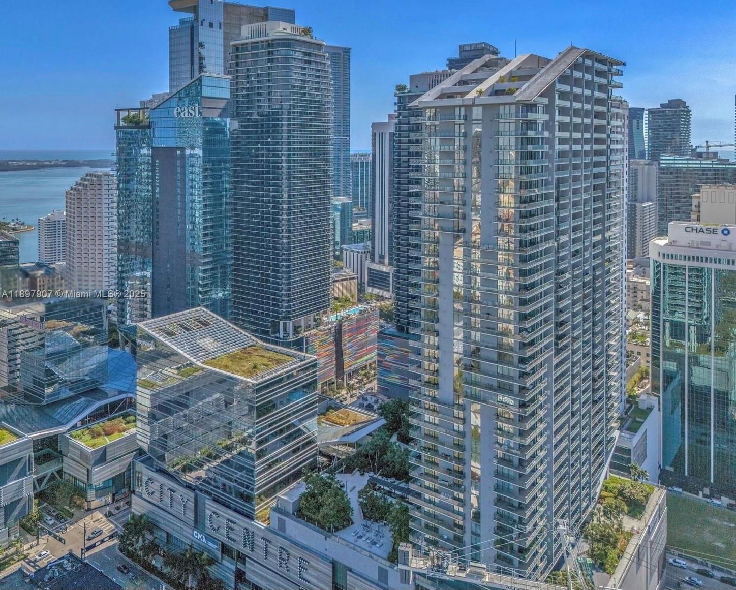 RISE CONDO - Residential